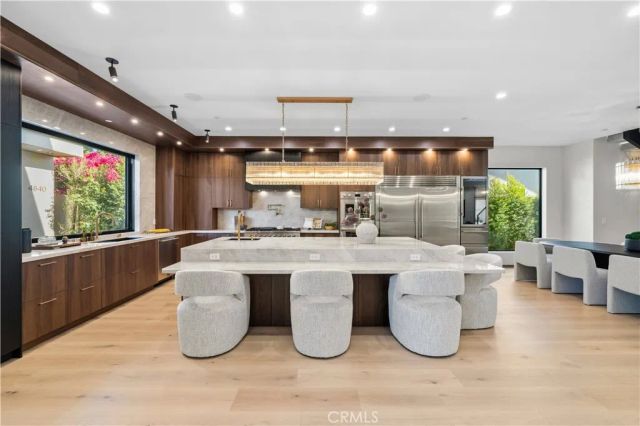 4842 Fulton Avenue, Sherman Oaks, CA 91423