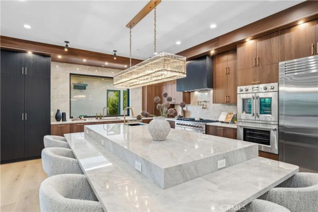 4842 Fulton Avenue, Sherman Oaks, CA 91423