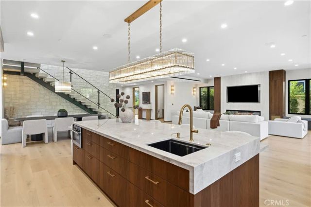 4842 Fulton Avenue, Sherman Oaks, CA 91423