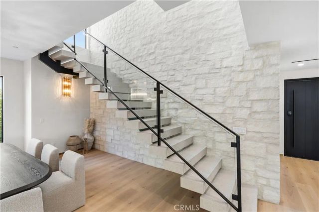 4842 Fulton Avenue, Sherman Oaks, CA 91423