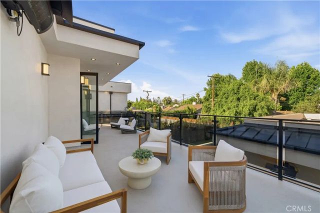 4842 Fulton Avenue, Sherman Oaks, CA 91423
