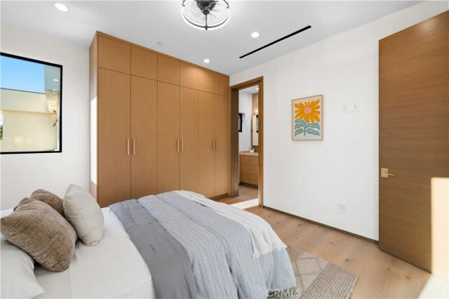 4842 Fulton Avenue, Sherman Oaks, CA 91423