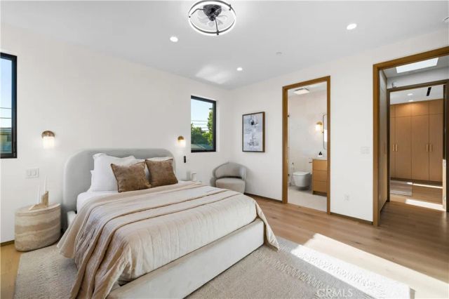 4842 Fulton Avenue, Sherman Oaks, CA 91423