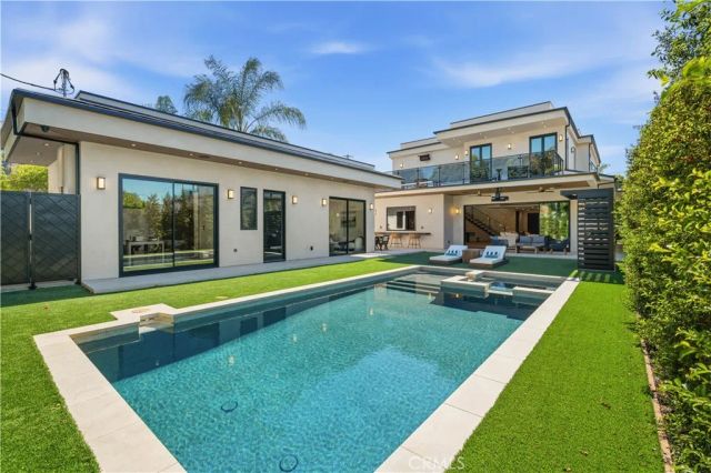 4842 Fulton Avenue, Sherman Oaks, CA 91423