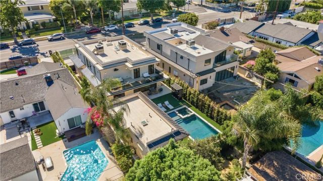 4842 Fulton Avenue, Sherman Oaks, CA 91423