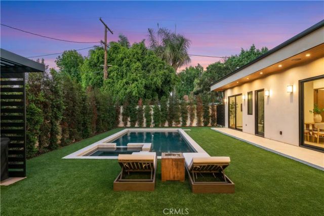 4842 Fulton Avenue, Sherman Oaks, CA 91423