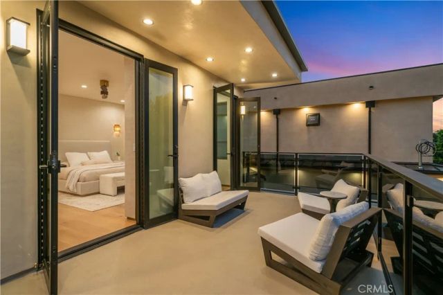 4842 Fulton Avenue, Sherman Oaks, CA 91423