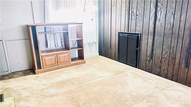 840 Meadow Ave, Monaca, PA 15061