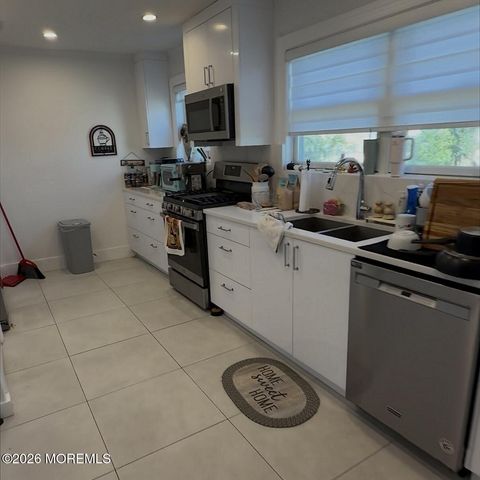 13 Wyckoff Street, Deal, NJ 07723