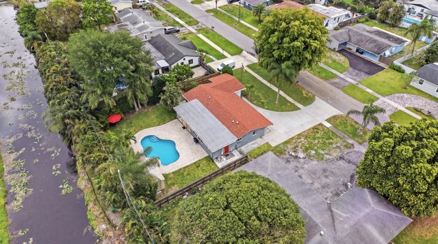 316 Riverdale Road, Palm Springs, FL 33461
