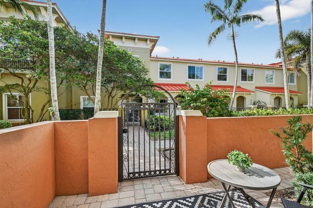 115 Monterey Bay Drive, Boynton Beach, FL 33426