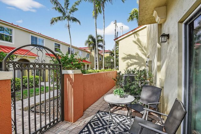 115 Monterey Bay Drive, Boynton Beach, FL 33426