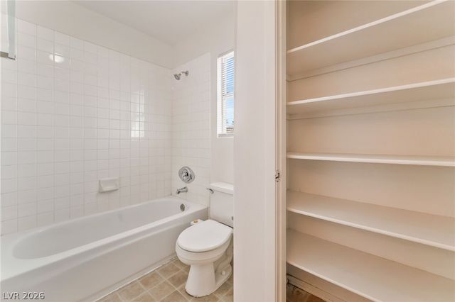 8301 Alder Meadows Avenue, Las Vegas, NV 89131