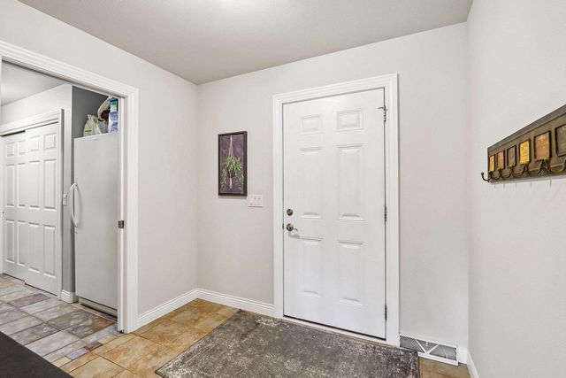 6487 Harvest Moon Court, Waunakee, WI 53597