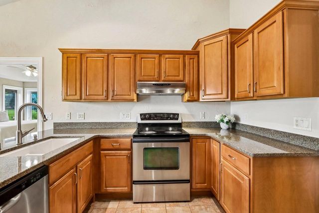 6487 Harvest Moon Court, Waunakee, WI 53597