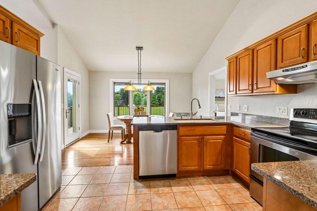 6487 Harvest Moon Court, Waunakee, WI 53597