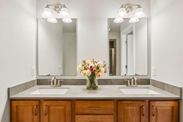 6487 Harvest Moon Court, Waunakee, WI 53597