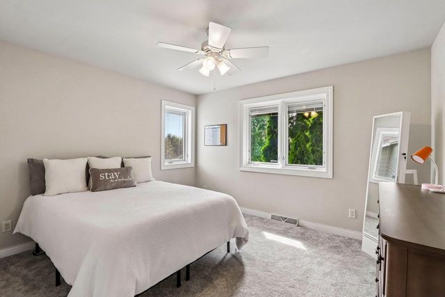 6487 Harvest Moon Court, Waunakee, WI 53597