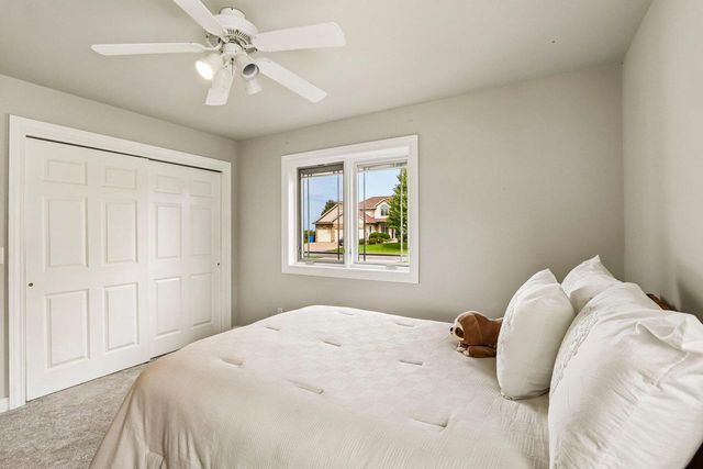 6487 Harvest Moon Court, Waunakee, WI 53597