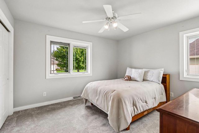 6487 Harvest Moon Court, Waunakee, WI 53597