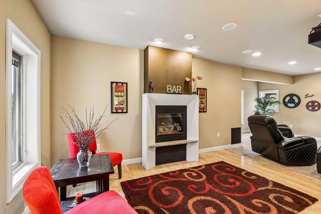 6487 Harvest Moon Court, Waunakee, WI 53597