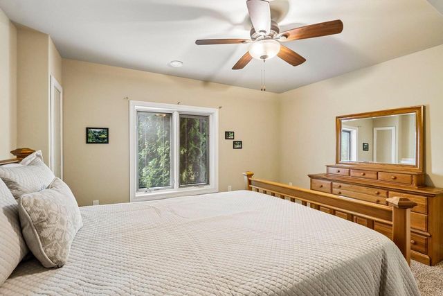 6487 Harvest Moon Court, Waunakee, WI 53597