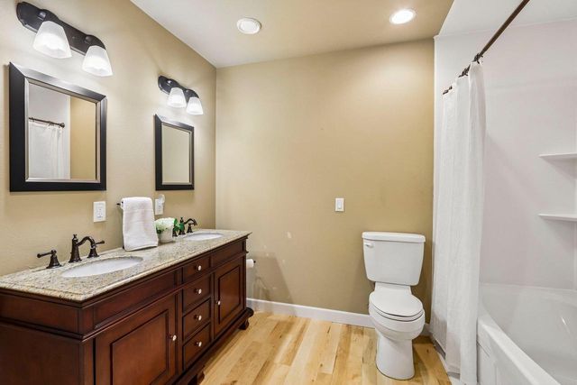 6487 Harvest Moon Court, Waunakee, WI 53597