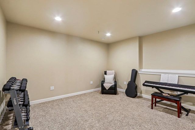 6487 Harvest Moon Court, Waunakee, WI 53597