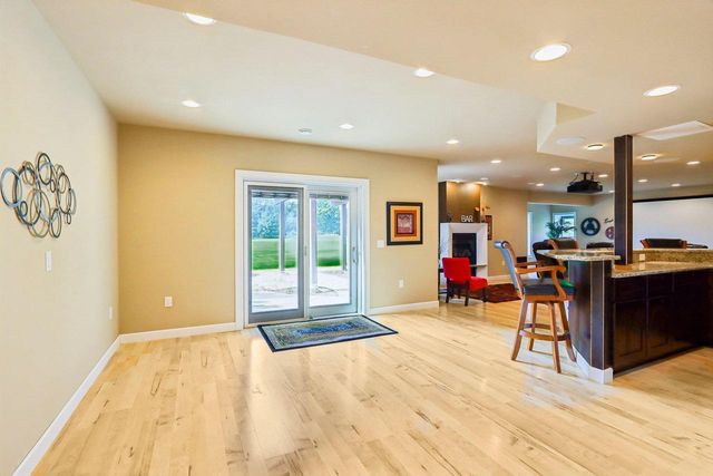 6487 Harvest Moon Court, Waunakee, WI 53597