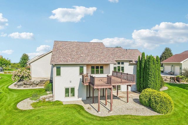 6487 Harvest Moon Court, Waunakee, WI 53597
