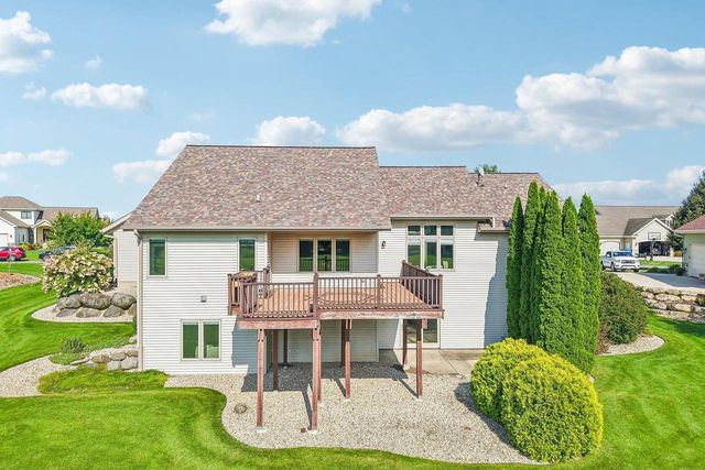 6487 Harvest Moon Court, Waunakee, WI 53597