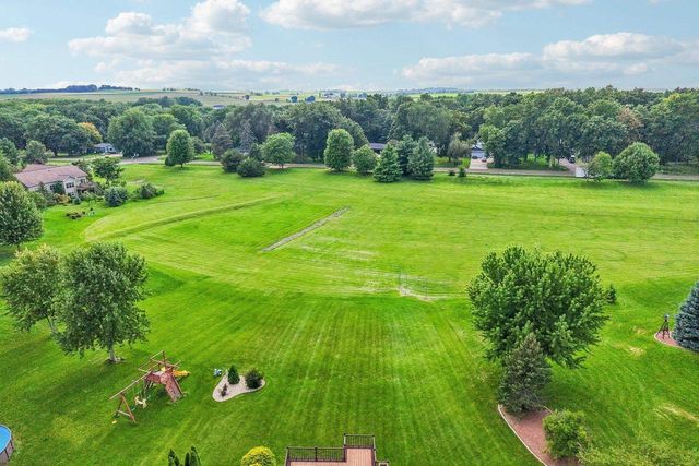 6487 Harvest Moon Court, Waunakee, WI 53597