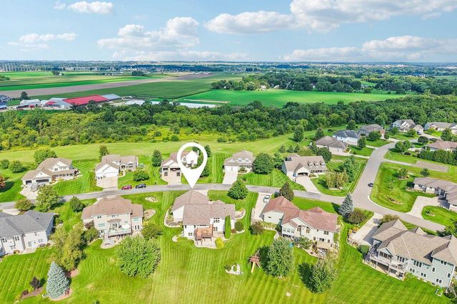 6487 Harvest Moon Court, Waunakee, WI 53597