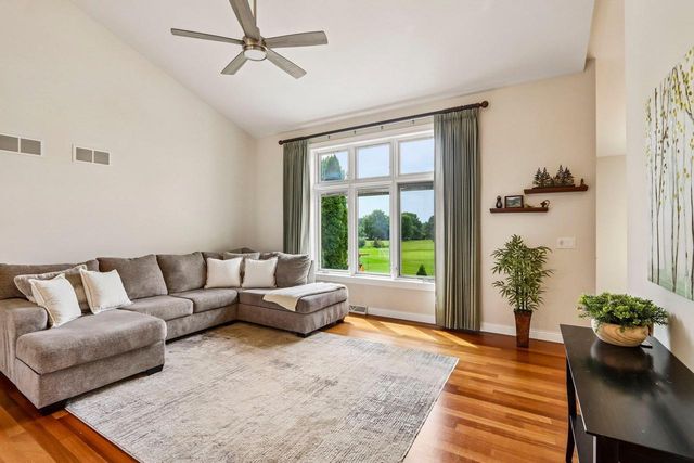 6487 Harvest Moon Court, Waunakee, WI 53597