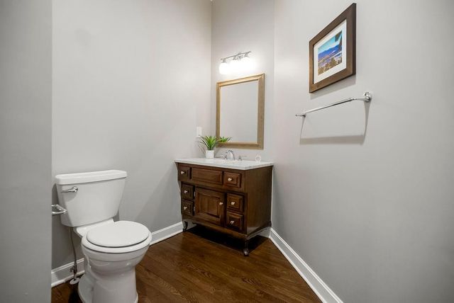 12400 Pembroke Lane, Leawood, KS 66209