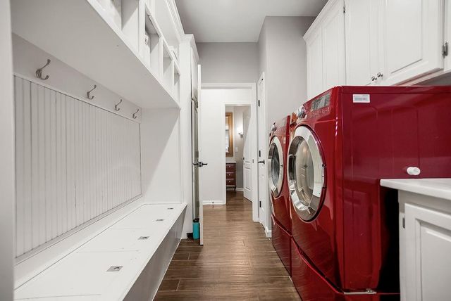 12400 Pembroke Lane, Leawood, KS 66209