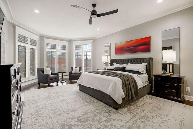 12400 Pembroke Lane, Leawood, KS 66209