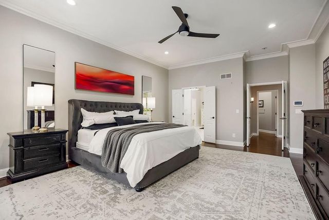 12400 Pembroke Lane, Leawood, KS 66209