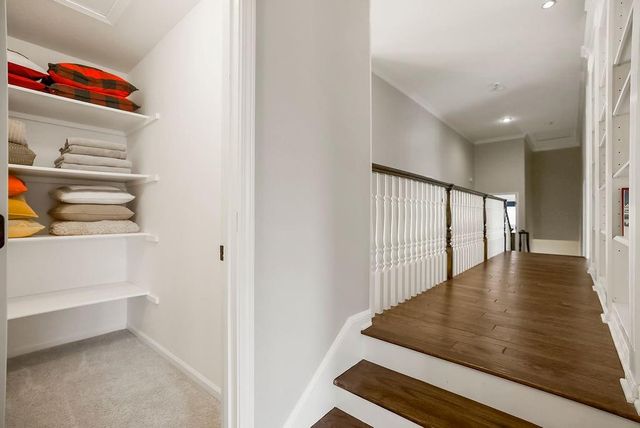 12400 Pembroke Lane, Leawood, KS 66209