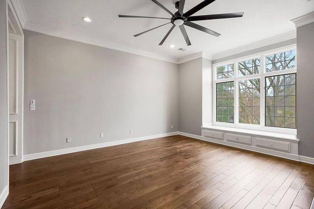 12400 Pembroke Lane, Leawood, KS 66209