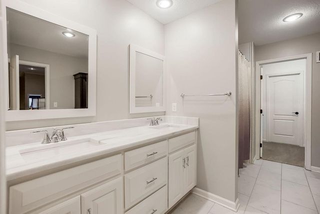 12400 Pembroke Lane, Leawood, KS 66209