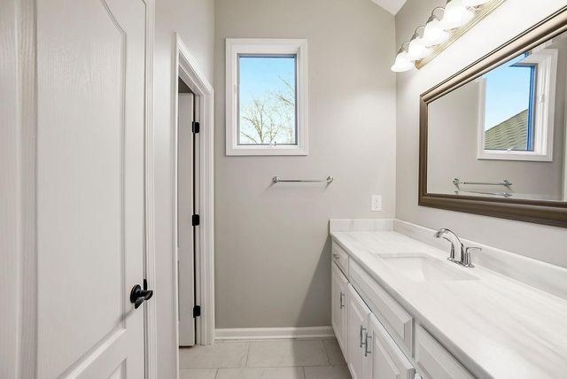 12400 Pembroke Lane, Leawood, KS 66209