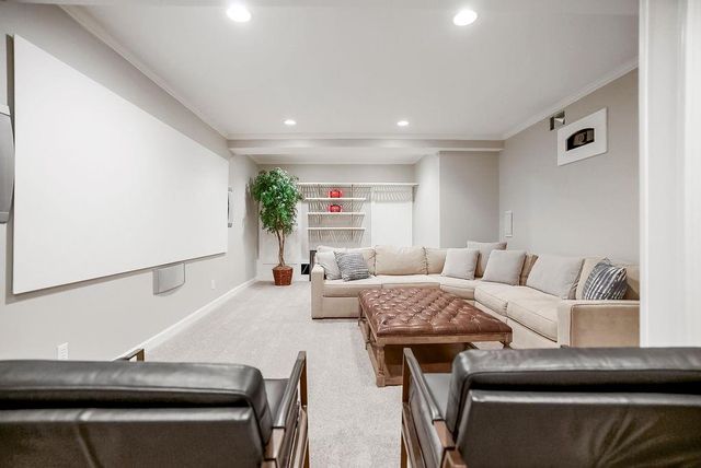 12400 Pembroke Lane, Leawood, KS 66209