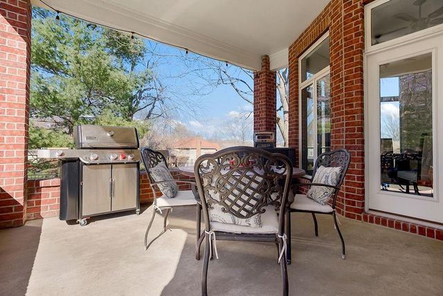 12400 Pembroke Lane, Leawood, KS 66209