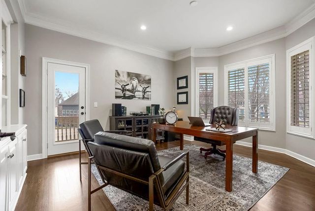 12400 Pembroke Lane, Leawood, KS 66209