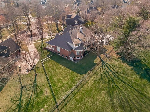 12400 Pembroke Lane, Leawood, KS 66209