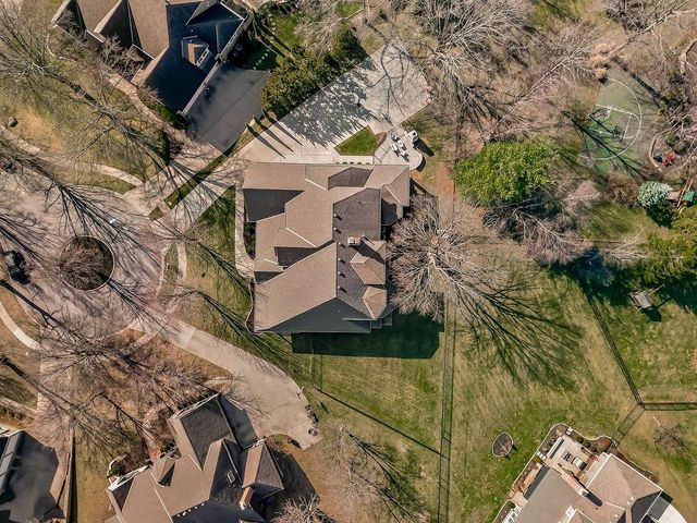 12400 Pembroke Lane, Leawood, KS 66209