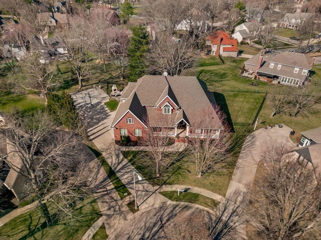 12400 Pembroke Lane, Leawood, KS 66209