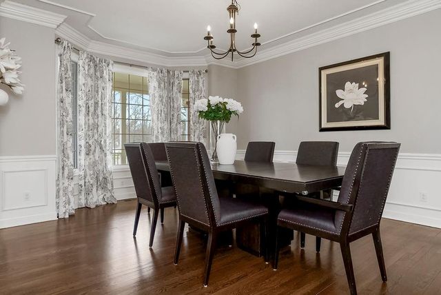 12400 Pembroke Lane, Leawood, KS 66209