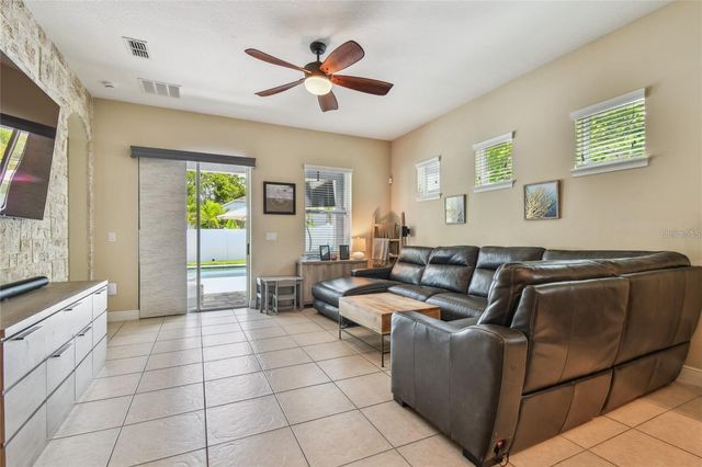 11307 QUIET FOREST DRIVE, Tampa, FL 33635